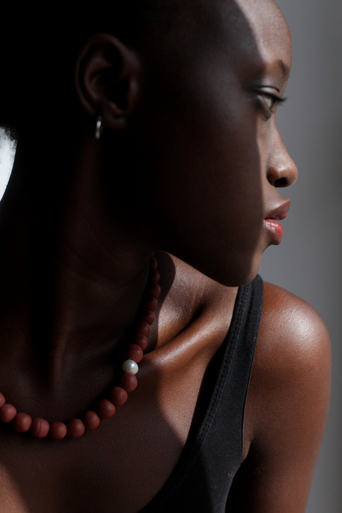 A classic - ceramic necklace with a single freshwater pearl - Made to order