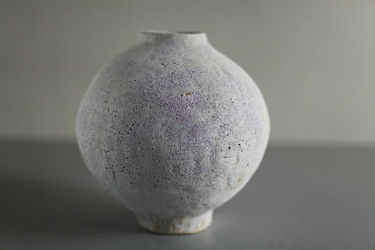 Moon jar