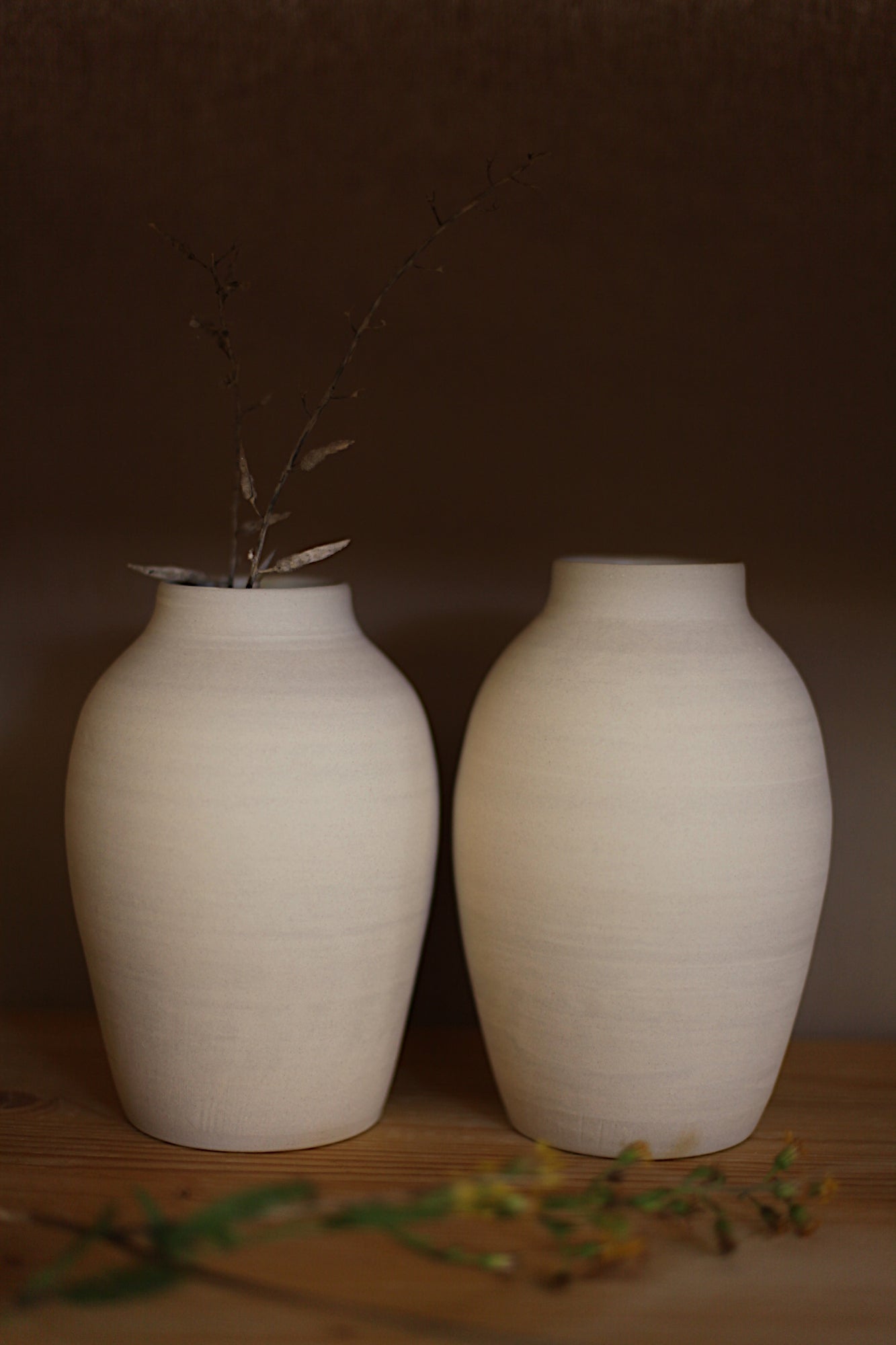 Off white stoneware vessel